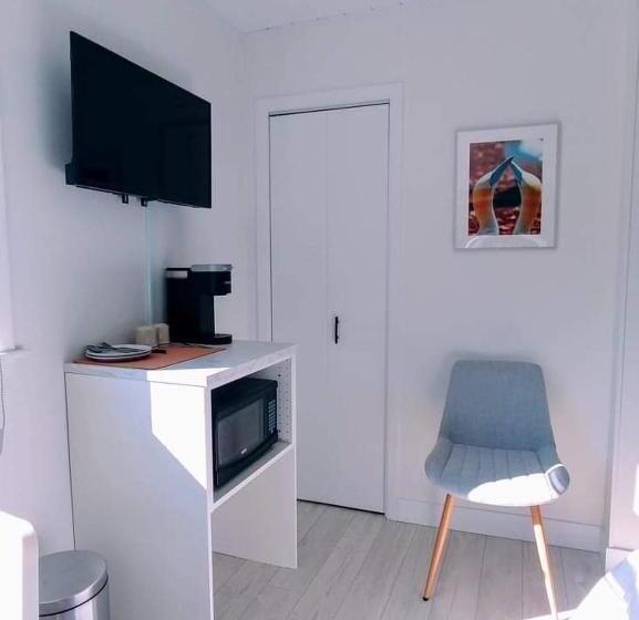 Motel En Route Vers L’infini