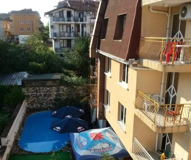 هتل Lotos Apartments