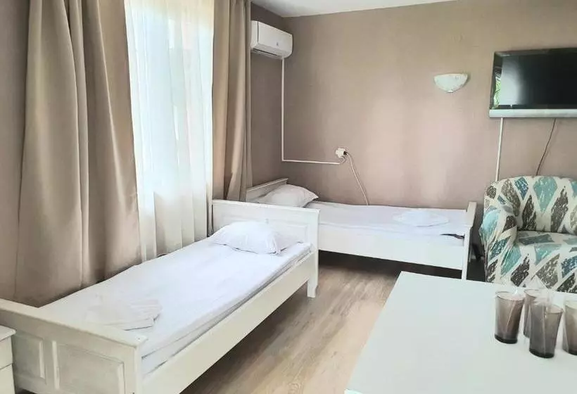 هتل Lotos Apartments