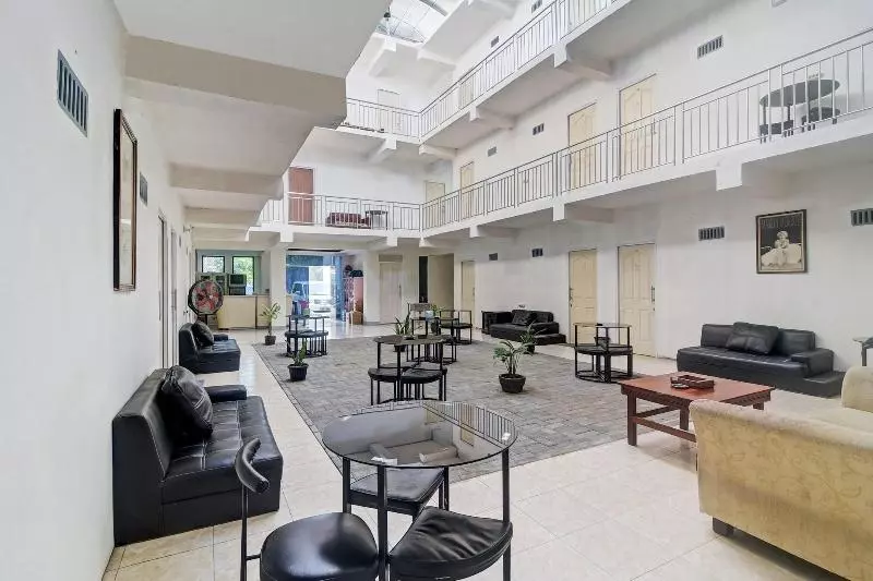 ホテル Oyo 90499  Fortune