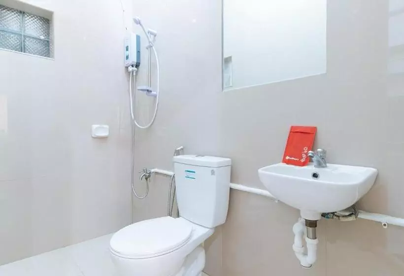 ホテル Reddoorz Plus Near Tambo Paranaque