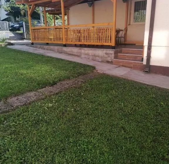 پانسیون Apartmani Rajkovic
