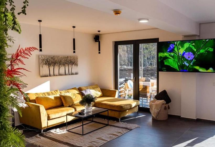 펜션 Belmont Voronet