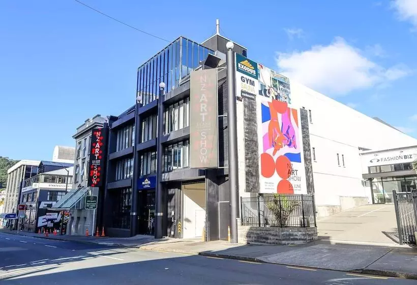 Microtel By Wyndham Wellington