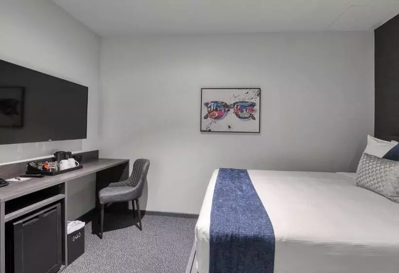 Microtel By Wyndham Wellington