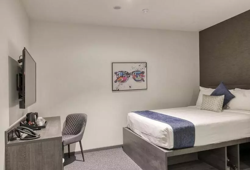 Microtel By Wyndham Wellington