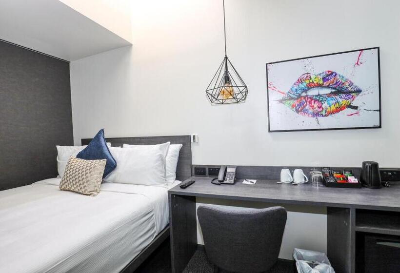 Microtel By Wyndham Wellington