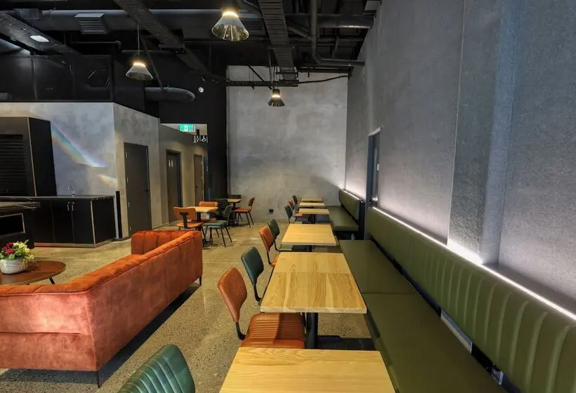 Microtel By Wyndham Wellington
