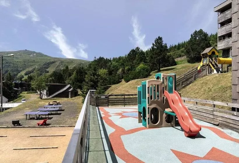 Отель Belambra Clubs Superbesse  Le Chambourguet