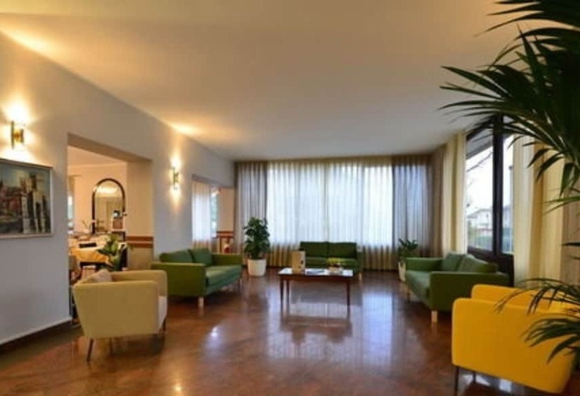 فندق Bella Peschiera