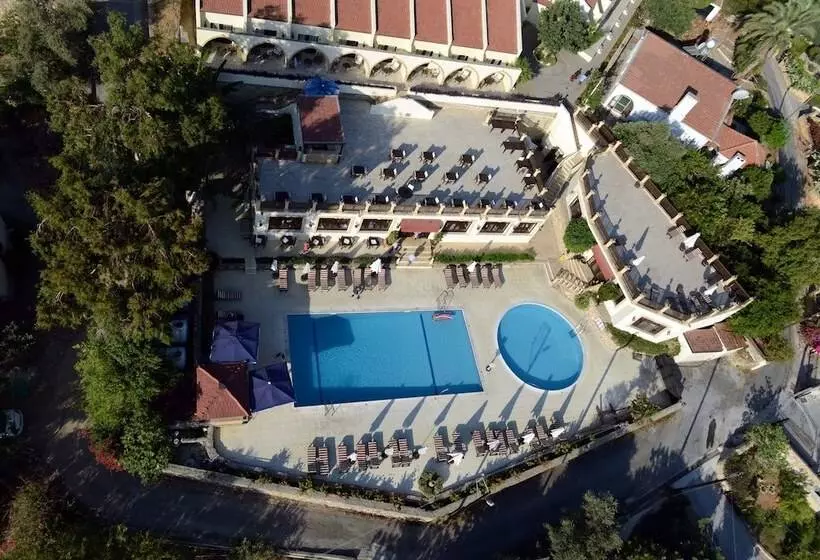 Отель Bellapais Monastery Village