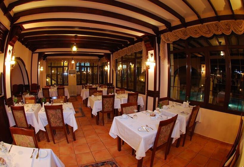 فندق Bellapais Monastery Village