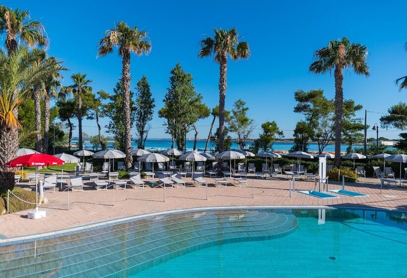 فندق Blu Salento Village