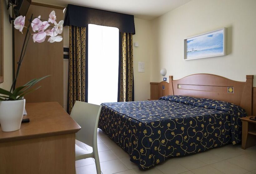 فندق Blu Salento Village