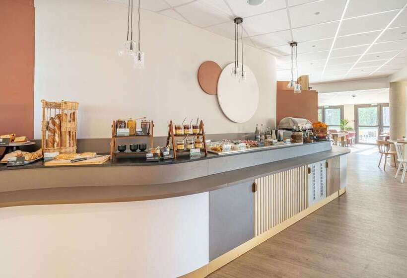 Brit Hotel Angers Parc Expo L Acropole