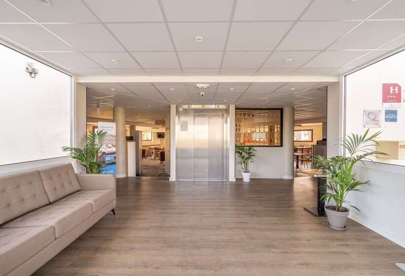 Brit Hotel Angers Parc Expo L Acropole