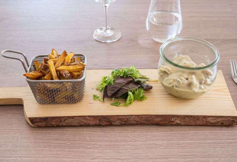 Brit Hotel Angers Parc Expo L Acropole