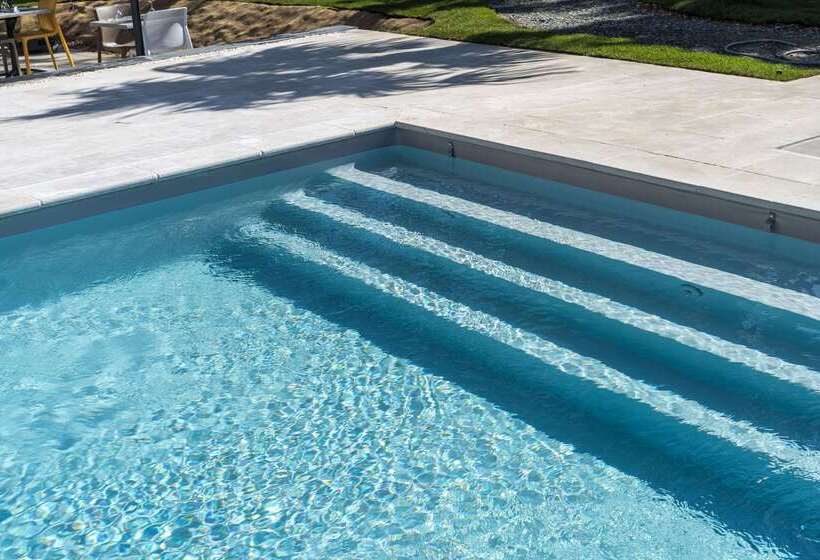 Brit Hotel Angers Parc Expo L Acropole