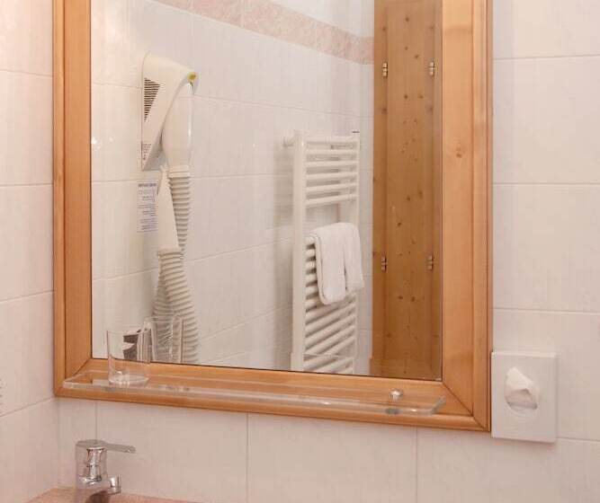 בית מלון כפרי Central