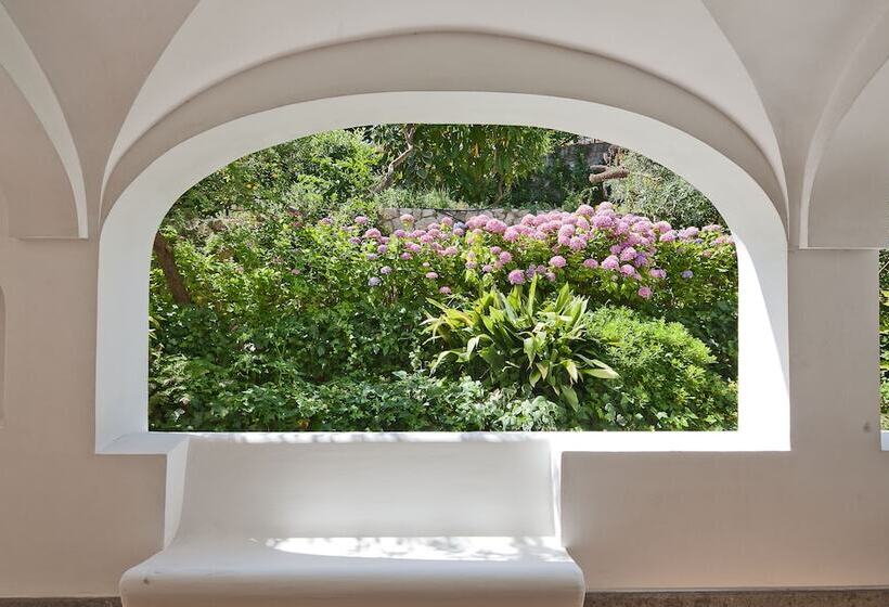 هتل Della Piccola Marina