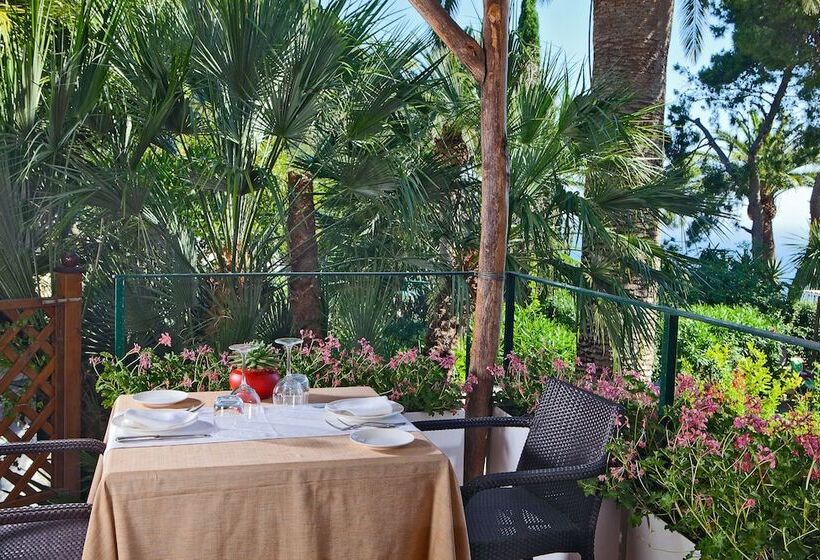 هتل Della Piccola Marina