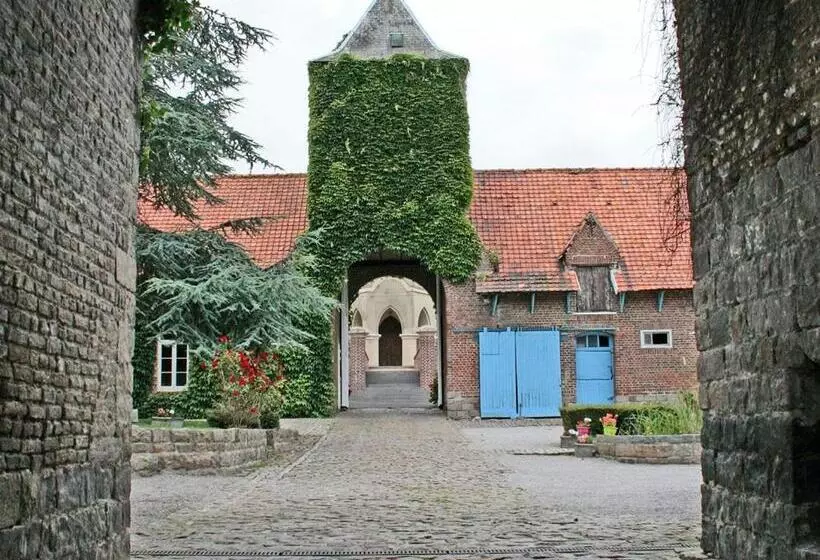 Отель La Ferme De La Sensée