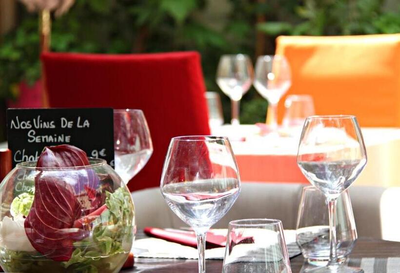 בית מלון כפרי Montaigne & Spa