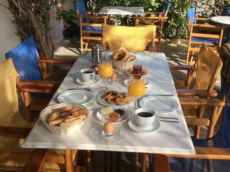 酒店 Panorama Genadi