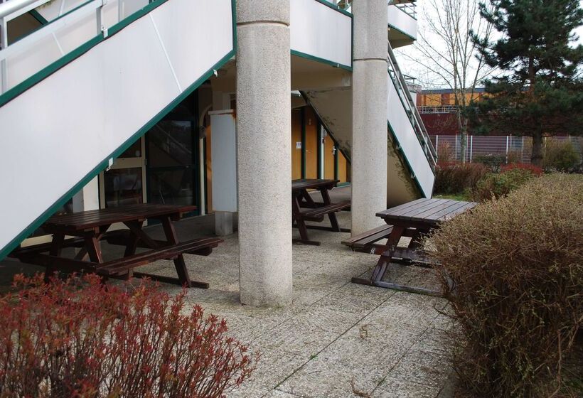 בית מלון כפרי Premiere Classe Epinal