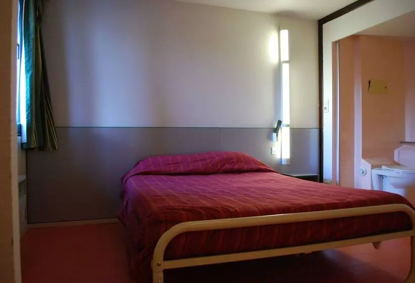 בית מלון כפרי Premiere Classe Epinal