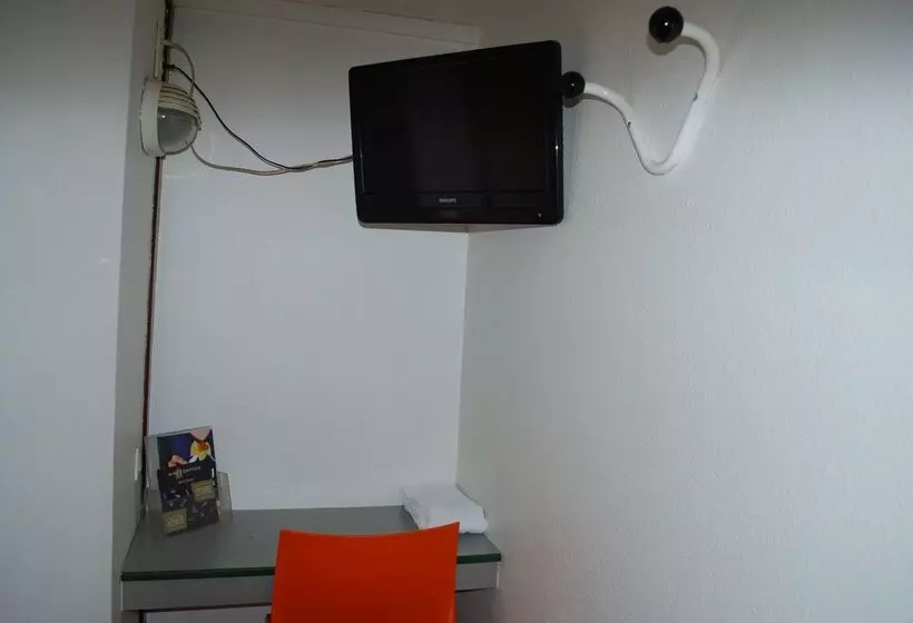 בית מלון כפרי Premiere Classe Epinal