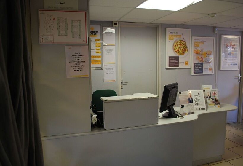 בית מלון כפרי Premiere Classe Epinal