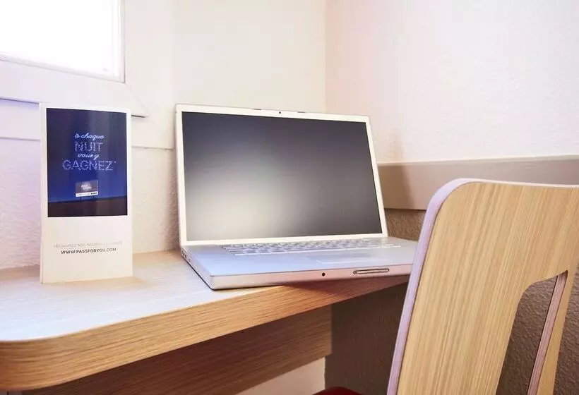 호텔 Premiere Classe Paris Ouest Pont De Suresnes