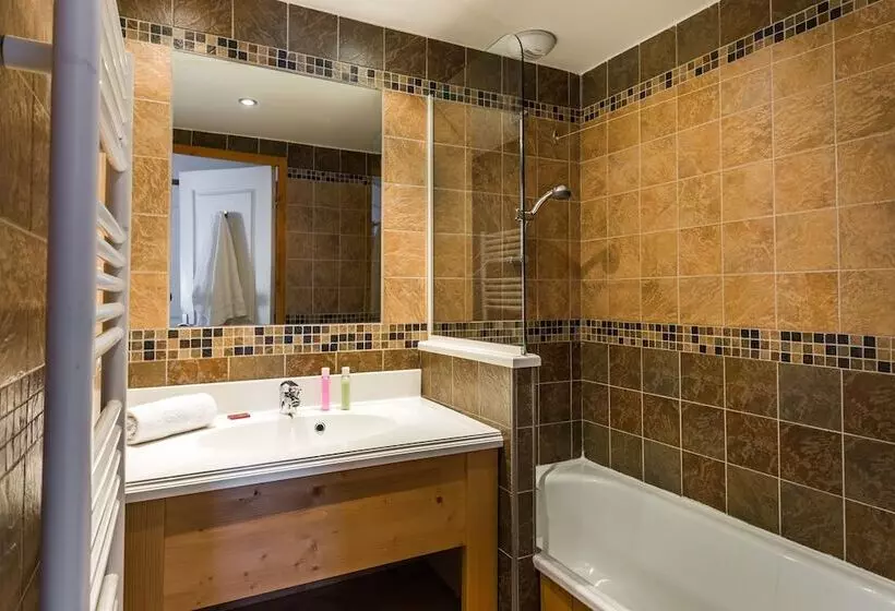 فندق Lagrange Vacances Les Balcons Des Aiguilles