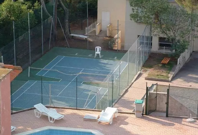 ホテル Résidence Les Lionceaux By Popinns