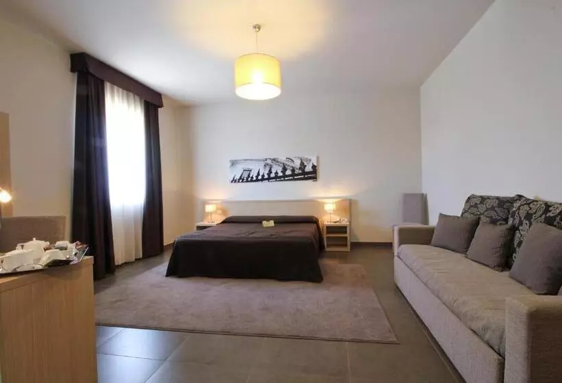 هتل Torre Del Sud