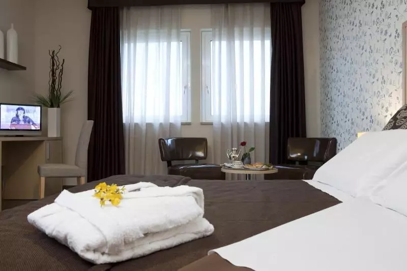 هتل Torre Del Sud