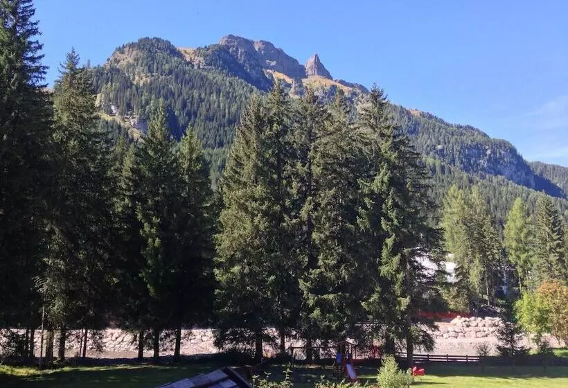 Отель Villa Rosella Park & Wellness