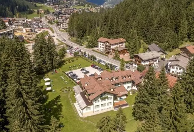 Отель Villa Rosella Park & Wellness