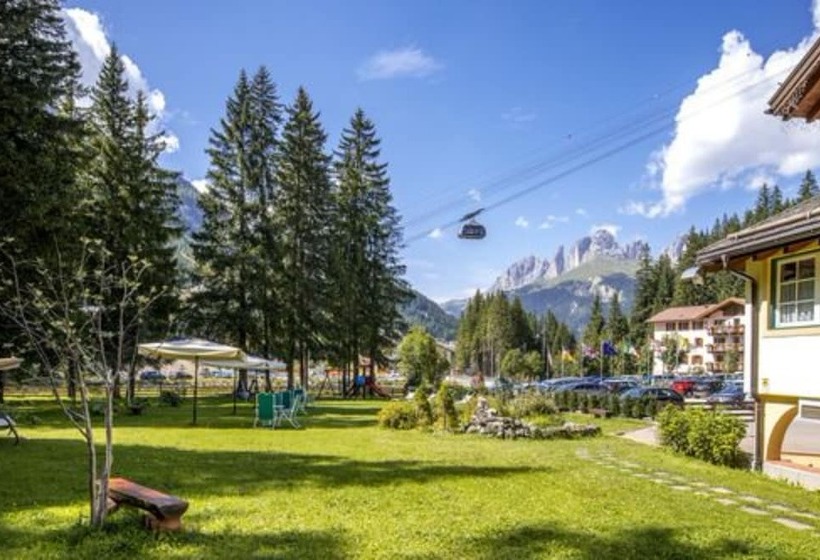 Отель Villa Rosella Park & Wellness