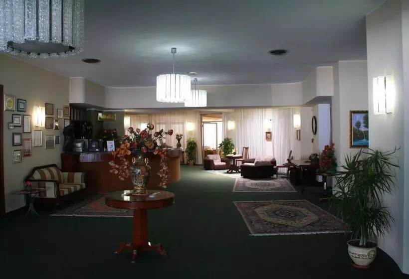 בית מלון כפרי Villaggio Club Altalia