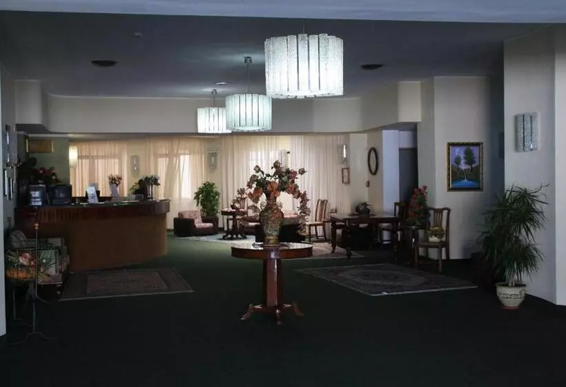 בית מלון כפרי Villaggio Club Altalia