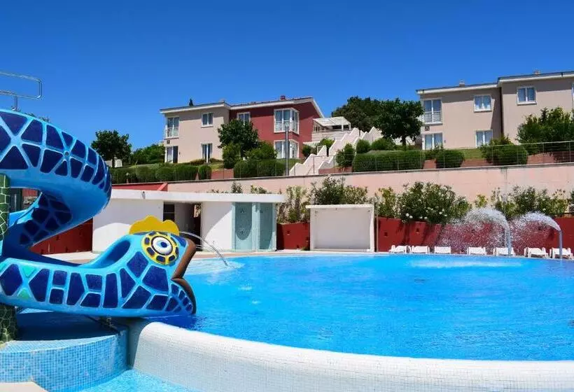Отель Grand Novi Vinodolski Resort