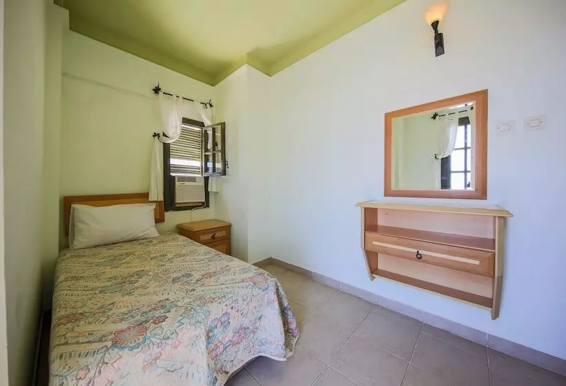 May Garden Club Hotel