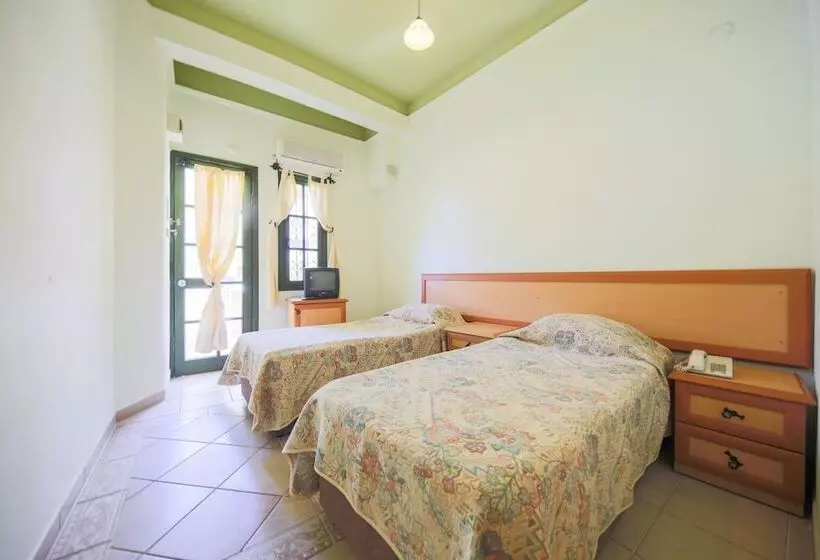 May Garden Club Hotel