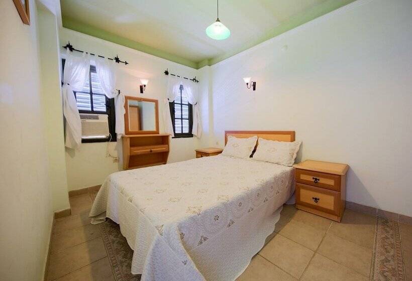 May Garden Club Hotel