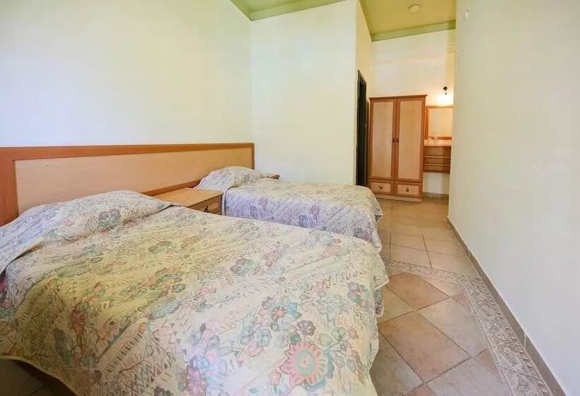 May Garden Club Hotel