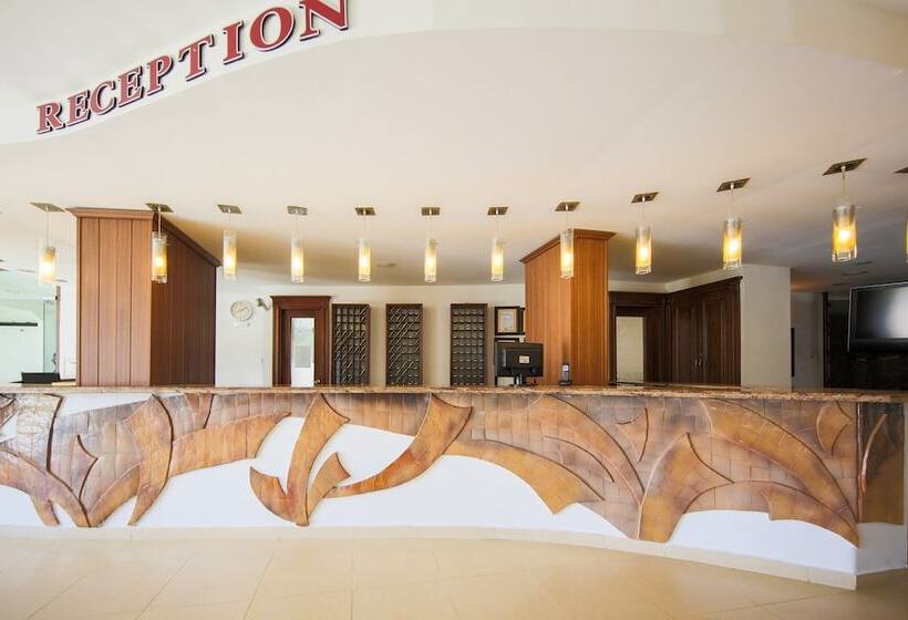 May Garden Club Hotel