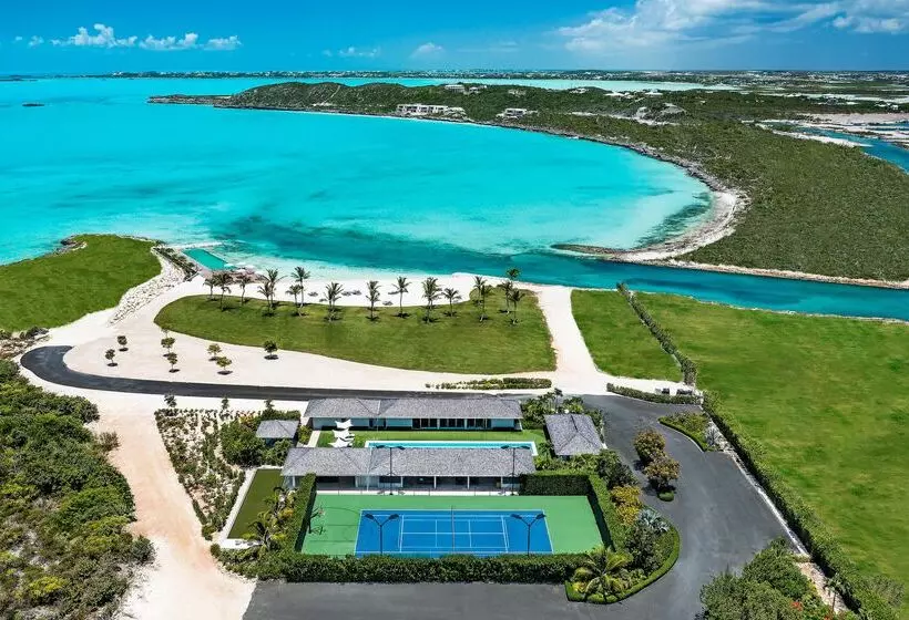 Wymara Resort & Villas