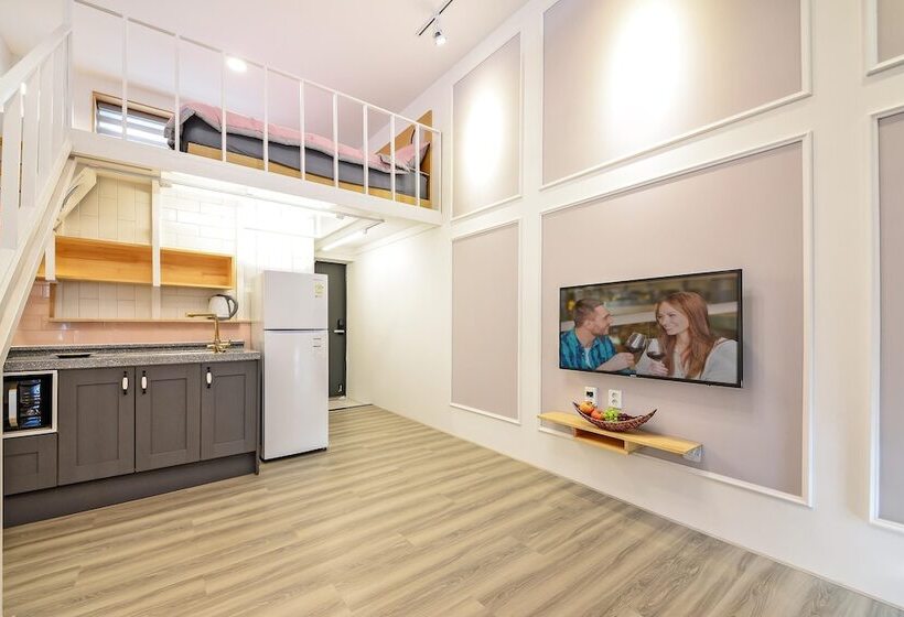 Yeosu Jplus A Pension